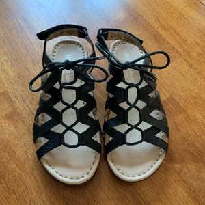 Naturalizer sandals size 5